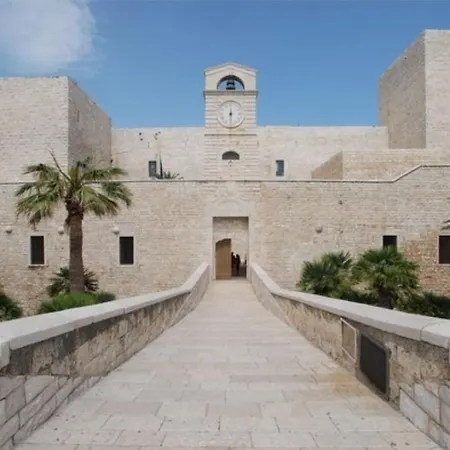 Duomo 8 * Trani